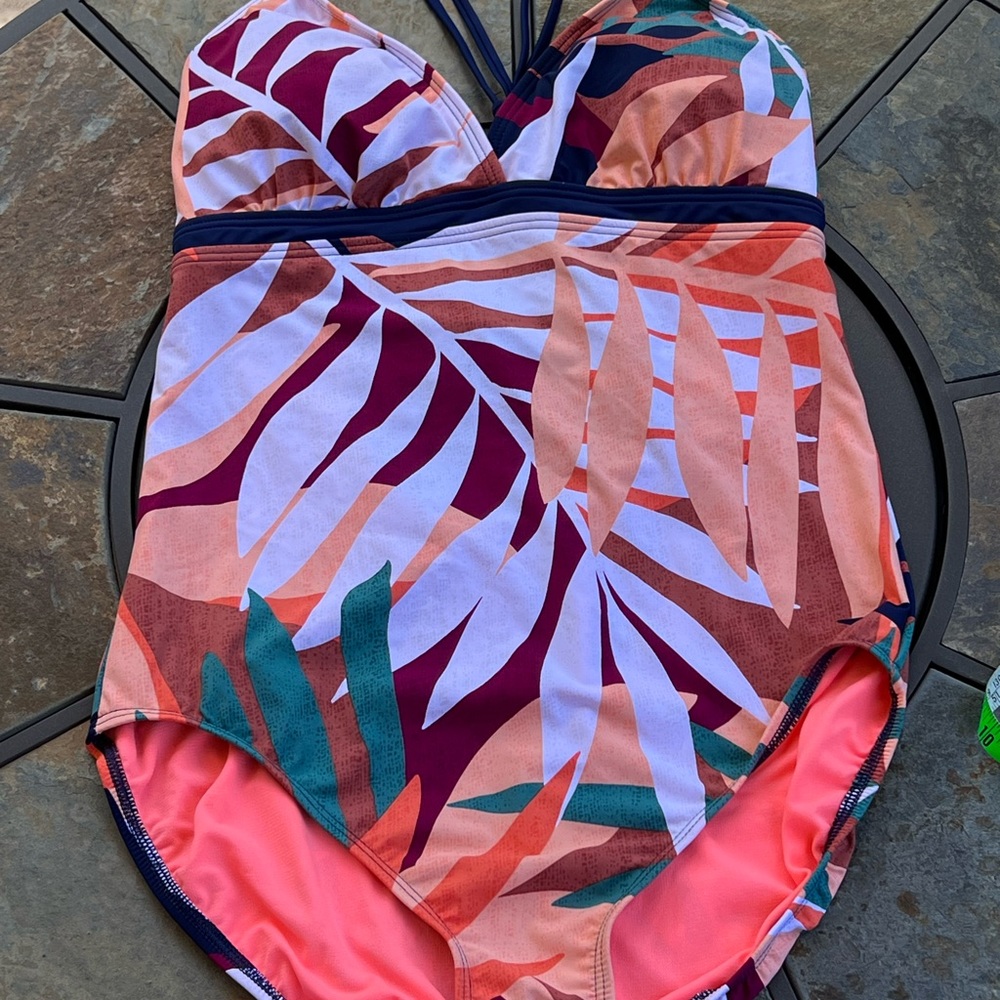 Title Nine - one piece swimsuit - women’s Size XL. New with tags.